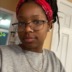 Meet your Posher, Nisha